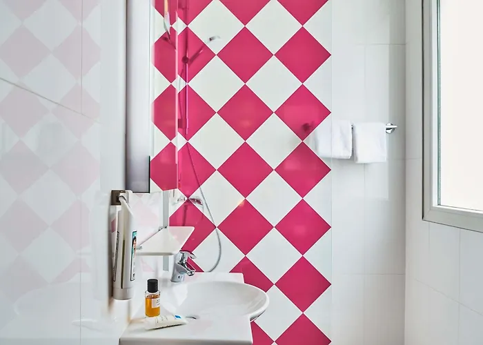 イビス スタイルズ アレシア モンパルナス パリ